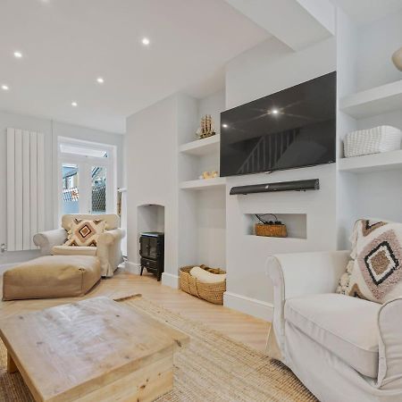 Pass The Keys 3 Bed Scandi Heaven Minutes From The Beach Whitstable Εξωτερικό φωτογραφία